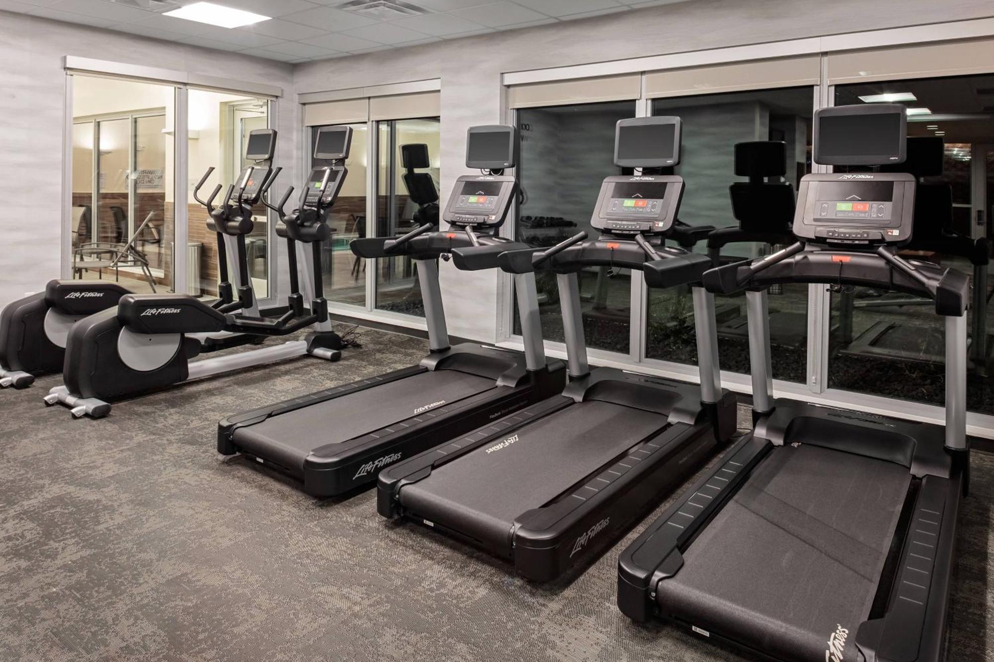 Отель Fairfield By Marriott Port Clinton Waterfront Экстерьер фото